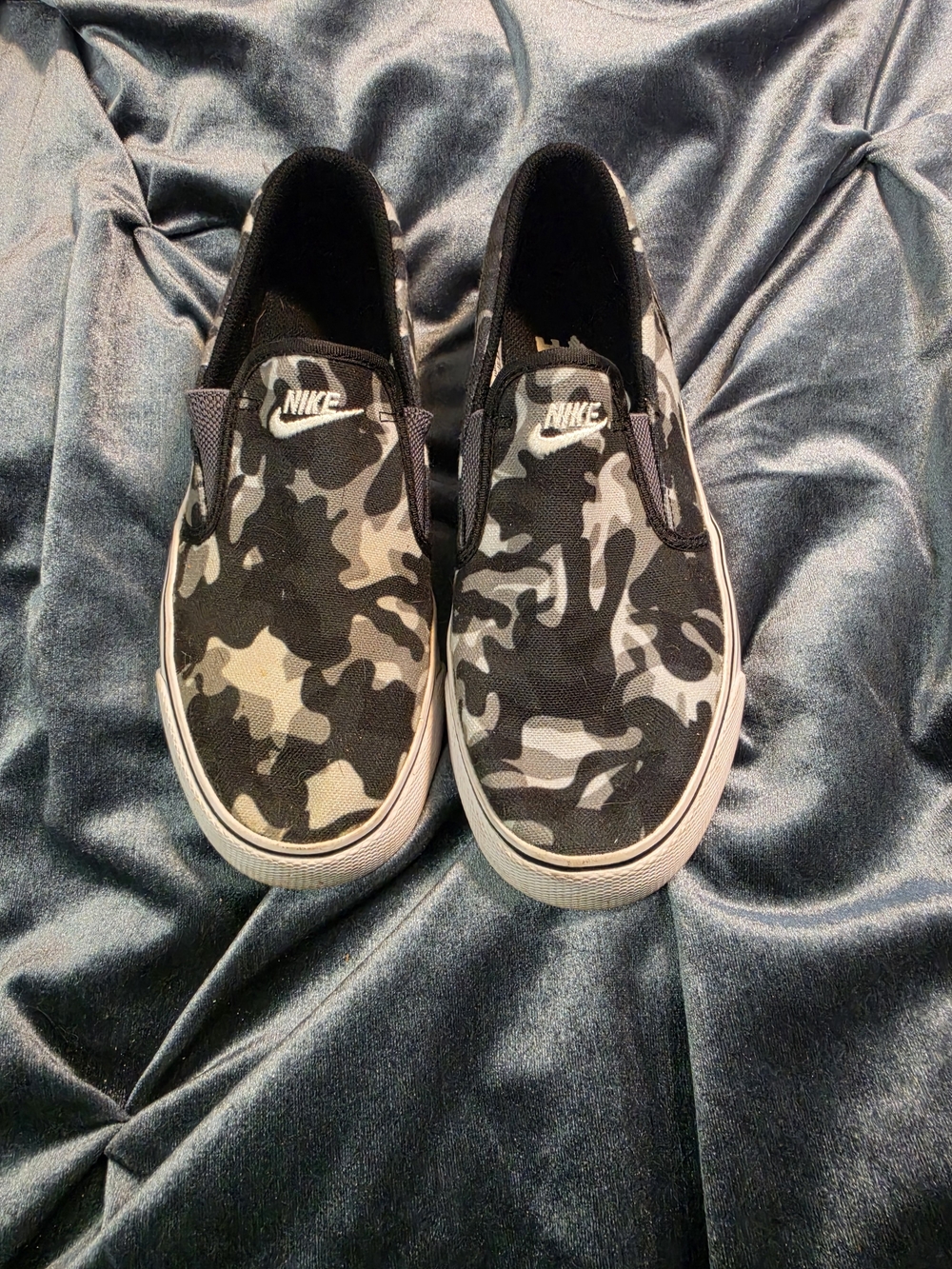 Womens Slip-On Sneakers in Black Camo